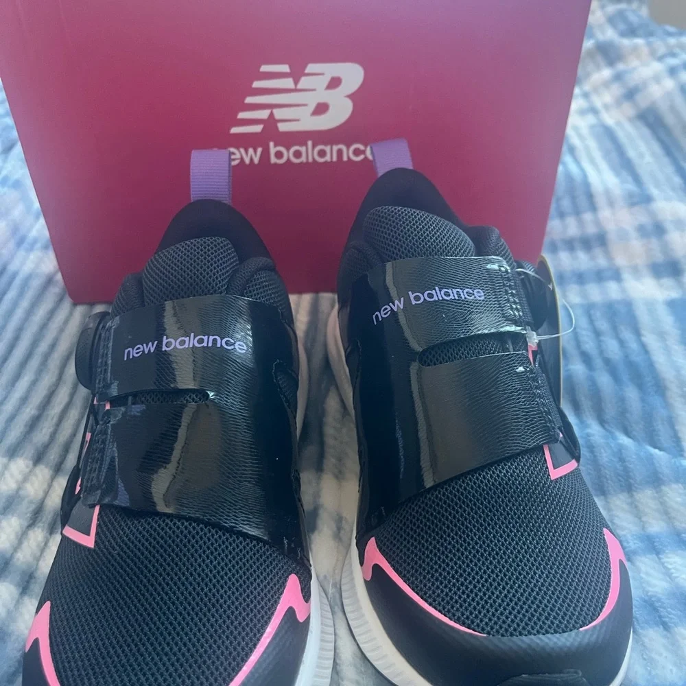 New Balance Kids' Black and Pink Sneakers - Picture 5 of 7